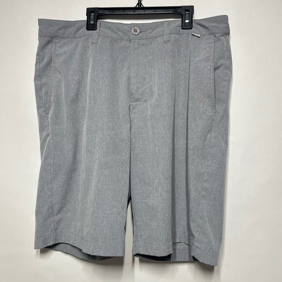 Travis Mathew Beck Shorts in Light Gray 34 NWOT - Picture 3 of 11